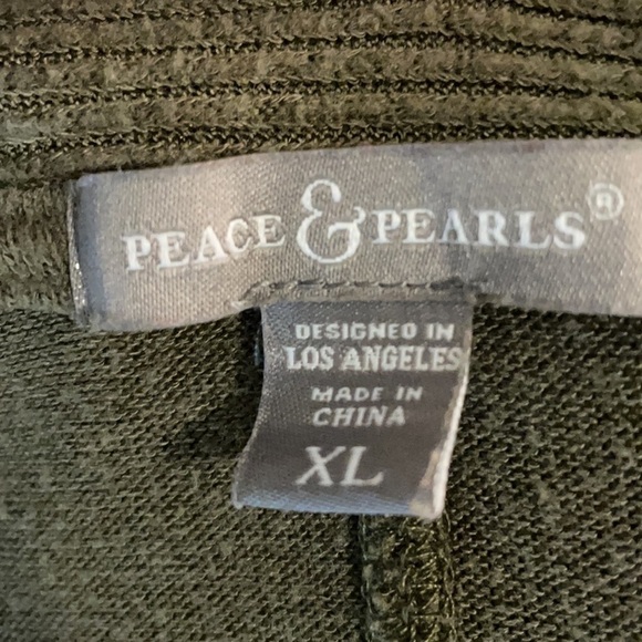 PEACE & Pearls Button Down Cardigan Size XL - Picture 5 of 6